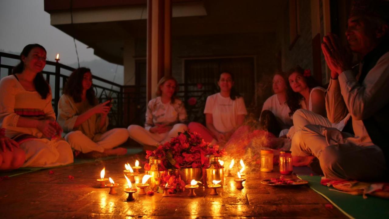 Green Hills Yoga Retreat Pokhara Extérieur photo