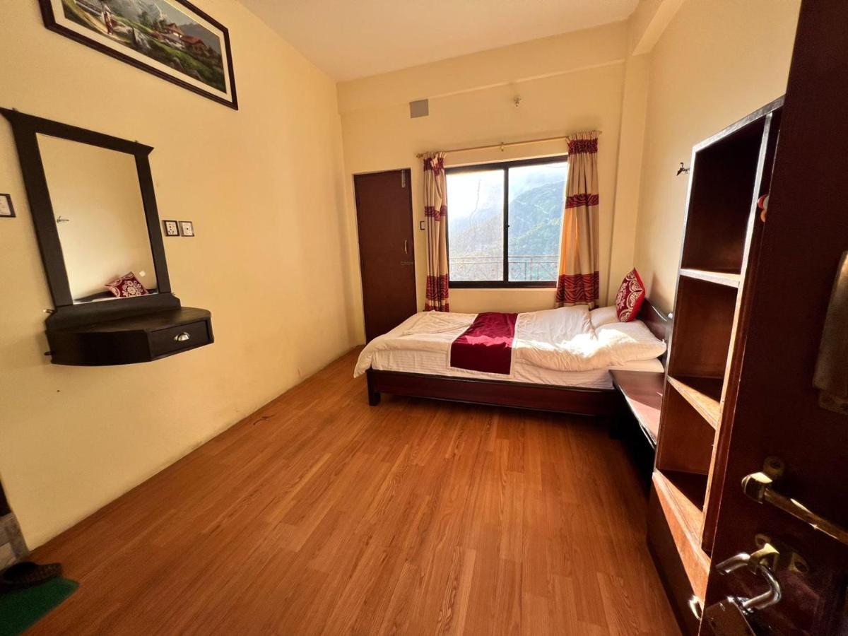 Green Hills Yoga Retreat Pokhara Extérieur photo