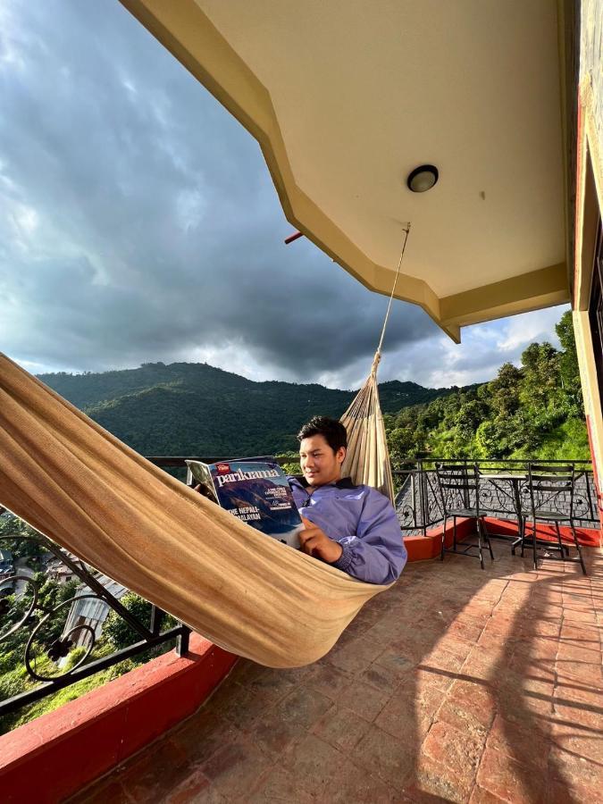 Green Hills Yoga Retreat Pokhara Extérieur photo