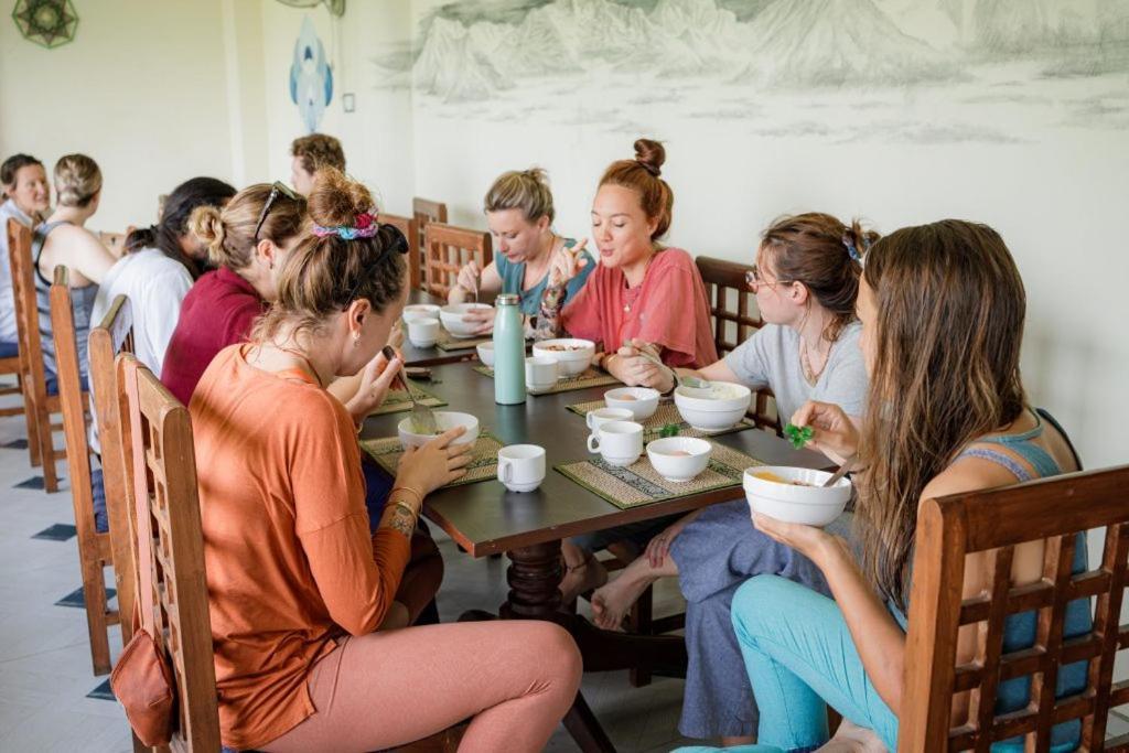 Green Hills Yoga Retreat Pokhara Extérieur photo