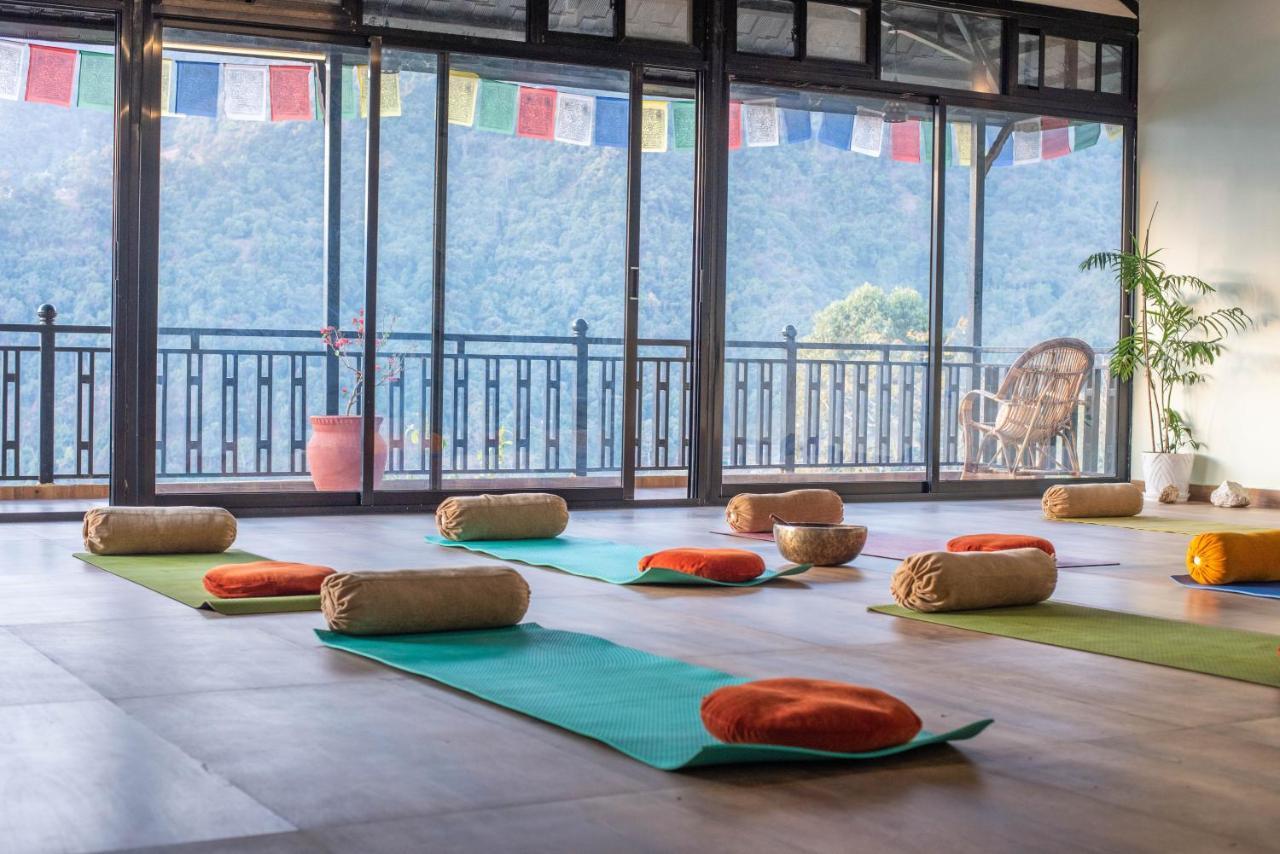 Green Hills Yoga Retreat Pokhara Extérieur photo