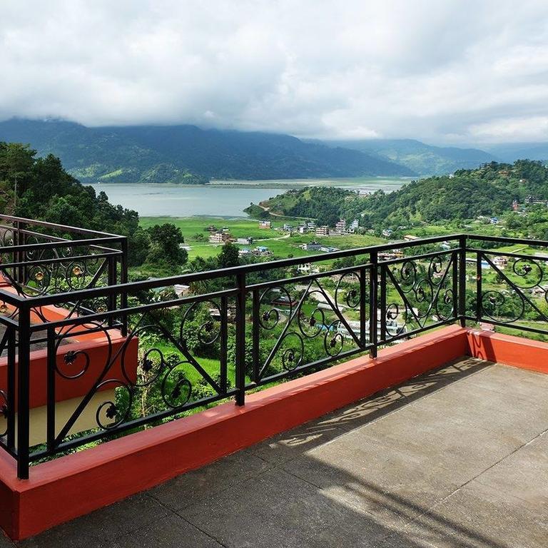 Green Hills Yoga Retreat Pokhara Extérieur photo