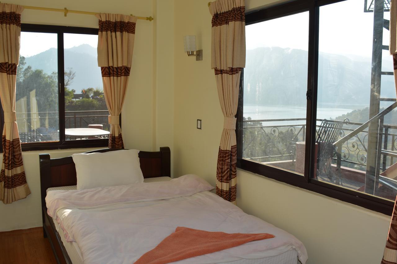 Green Hills Yoga Retreat Pokhara Extérieur photo